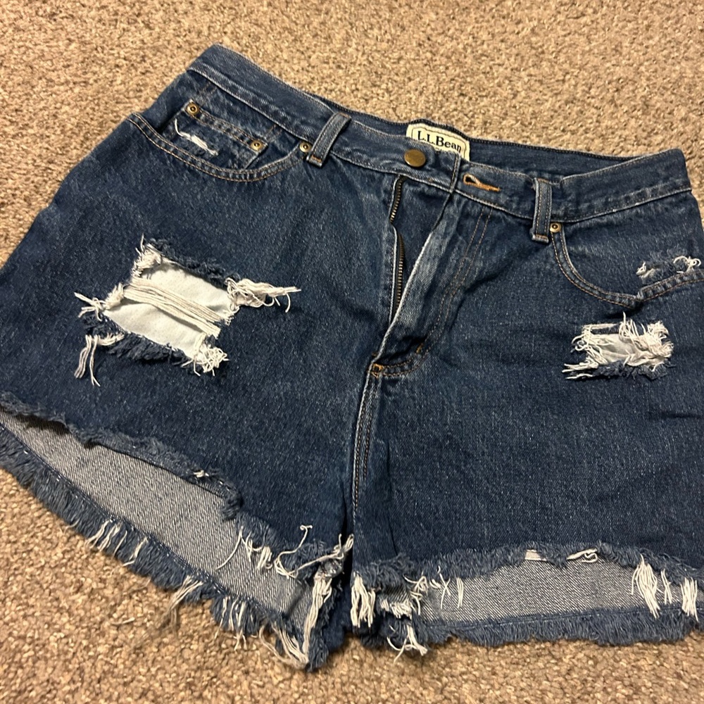 Cut off jean shorts